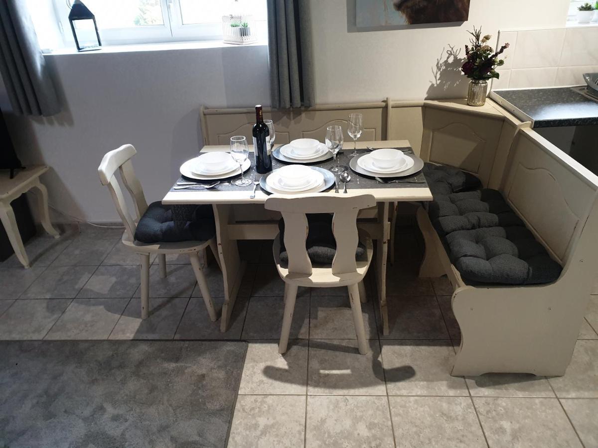 Les Gages Villa Brece  Екстериор снимка